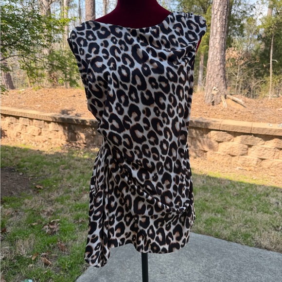 Chaus Leopard Print Top - Picture 7 of 7